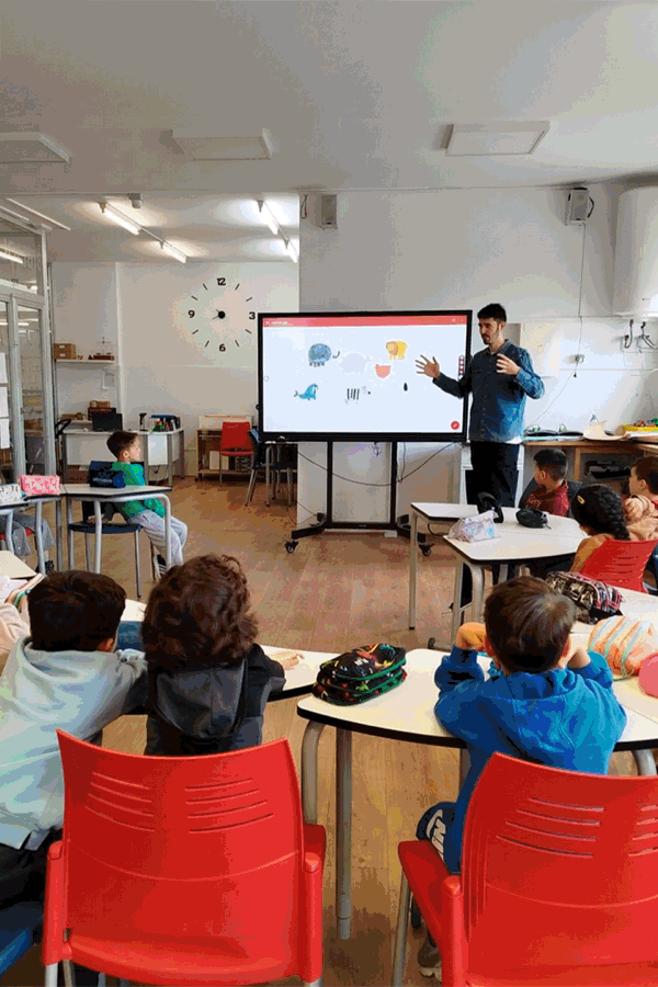 Taller de collage de Carlos Gallego: proceso, alumnos y creaciones
